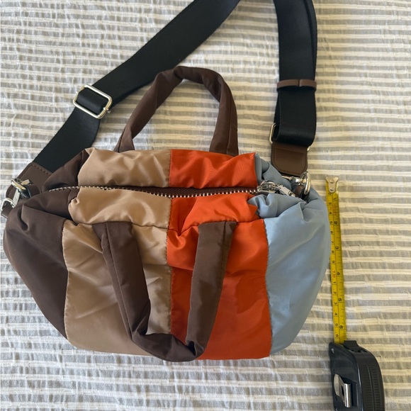Color Block Shoulder Bag - Picture 4 of 5